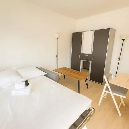 13 Avec Ascenseur - 2p Apartman *